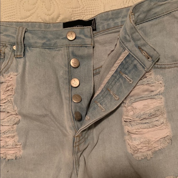 High waisted shorts - Picture 2 of 3